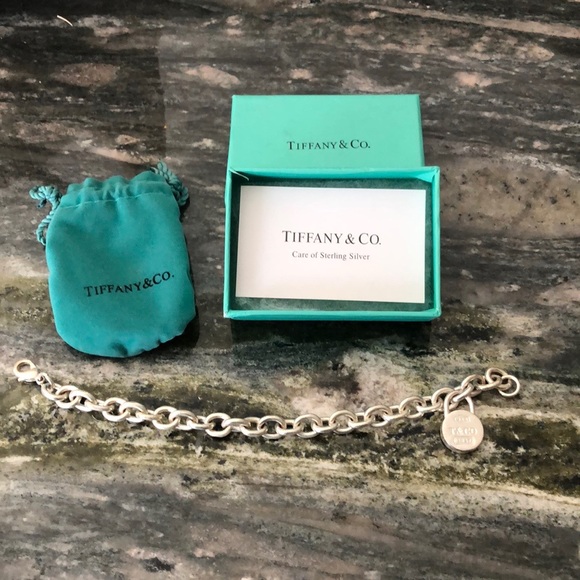 Tiffany & Co. Jewelry - Retired Tiffany & Co padlock bracelet